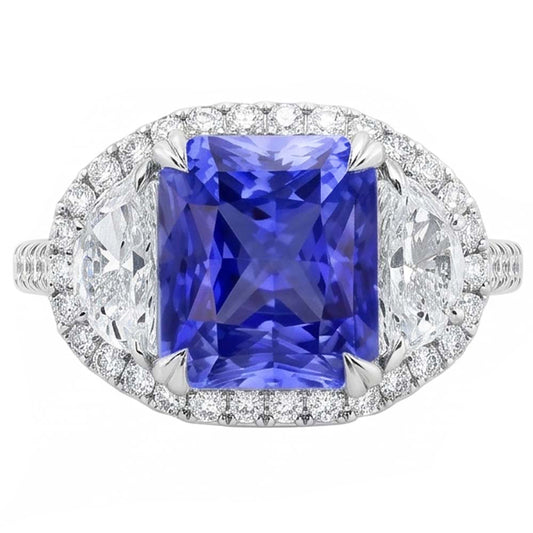 Halo Ring Cushion Zaffiro con mezza luna e diamante rotondo 4.50 carati