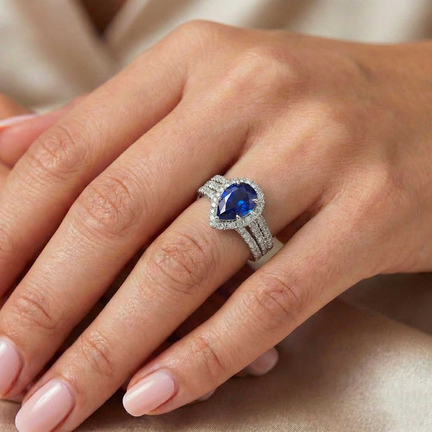vero round diamante 5carati anello foto lifestyle