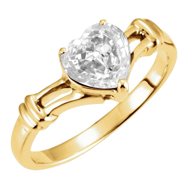 Diamante Fine Forma Cuore Solitario di Fidanzamento in Oro 14 Carati Giallo – vista principale