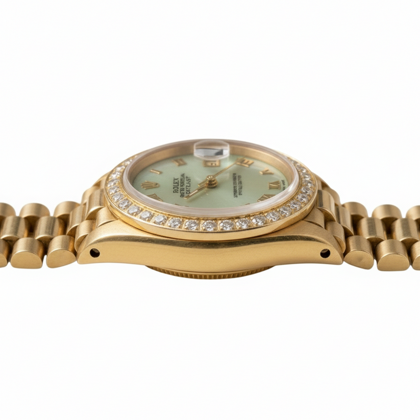 Madreperla bianca Quadrante romano Orologio presidenziale Rolex Datejust Lunetta con diamanti Oro