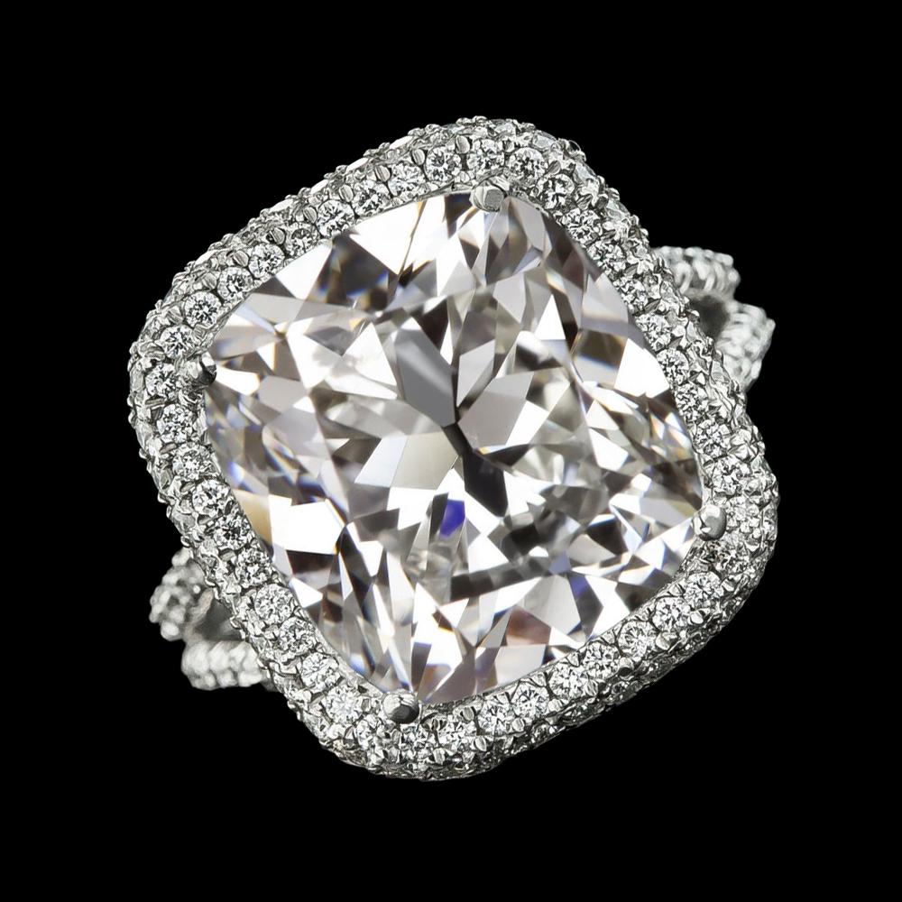 Old Cut Cushion Naturale Diamond Halo Ring Gold Split Shank 9.85 Carati