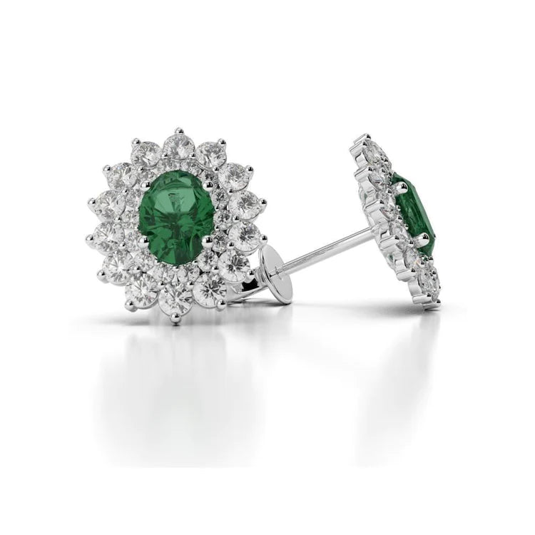 Orecchini a lobo con diamanti e Verde smeraldi a taglio rotondo da 6.50 carati in oro bianco 14k