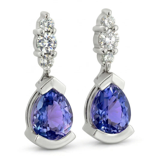 Orecchini con pera e zaffiro di Ceylon taglio rotondo da 4.60 ct con diamanti