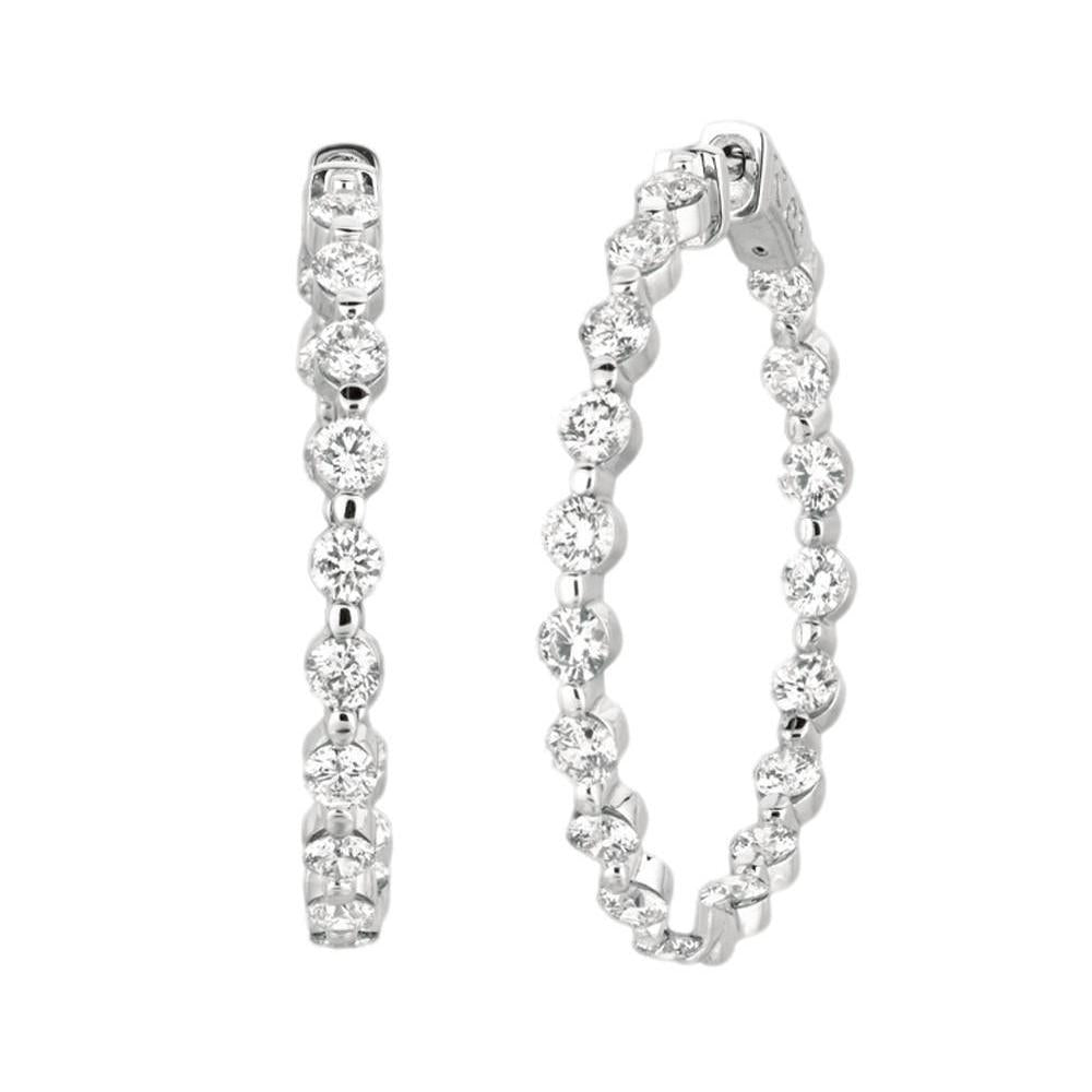 Orecchini A Cerchio Con 15 Puntatori E Vero Diamanti. Oro Bianco 14K. 5.54 Carati