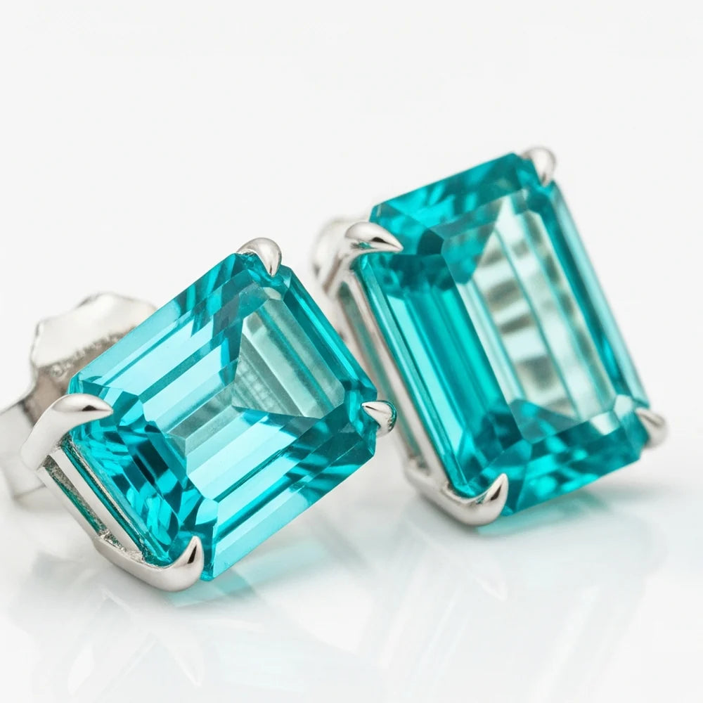 Orecchini a bottone Paraiba Emerald in oro bianco