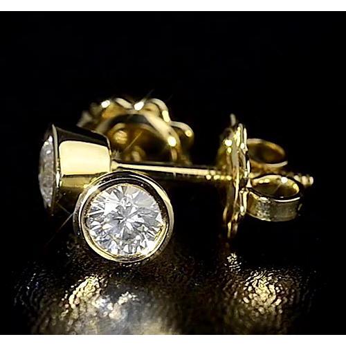 Orecchino A Bottone Con Naturale Diamante In Oro Giallo 14K Rotondo G Vs1 1.50 Carati