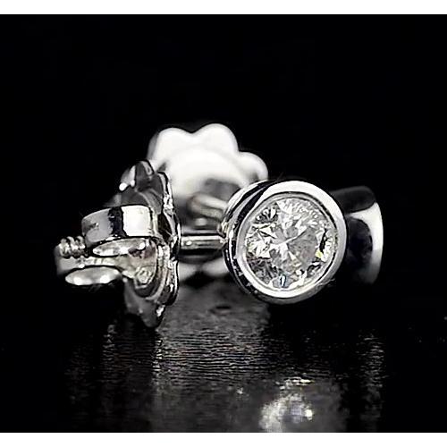 Orecchino A Lobo Con Naturale Diamante Rotondo 1.50 Carati Con Castone In Oro Bianco 14k F Vs1