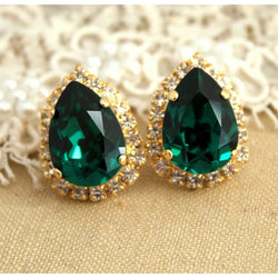 Orecchino Lady Halo con Verde smeraldo da 10,70 carati e diamante in borchie in oro giallo 14 carati Gioielleria raffinata