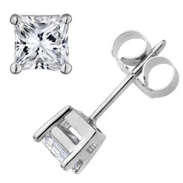 Orecchino A Bottone Con Vero Diamante Taglio Principessa, 4 Griffe, Oro Bianco 3 Carati, 14K