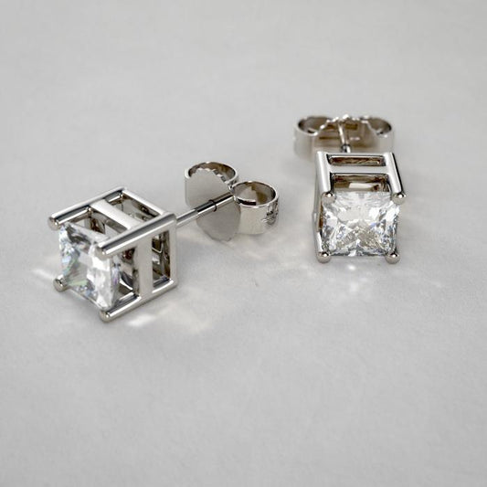 Orecchino A Bottone In Oro Bianco 14K Con Vero Diamante Taglio Princess Da 2 Ct