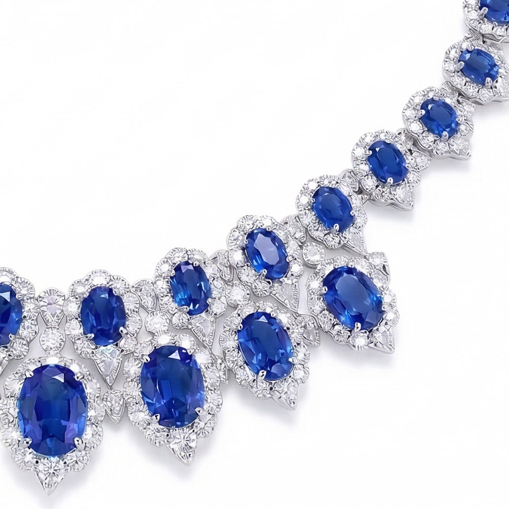 Oro bianco 291,17 ct. Gioielli con collana di zaffiri blu e diamanti bianchi