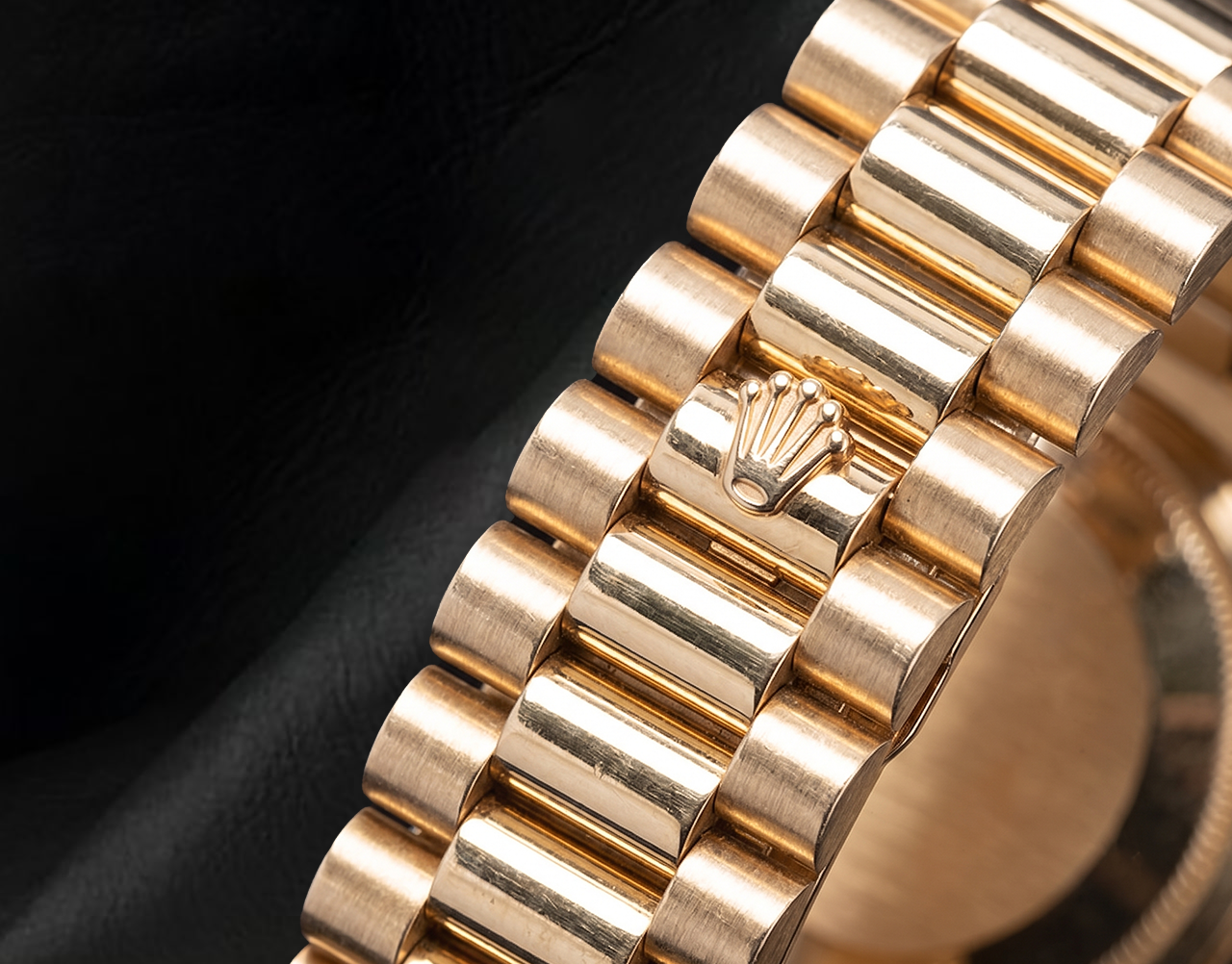 Orologio Rolex Day-Date 36mm con Quadrante con Diamanti Champagne in Oro Giallo