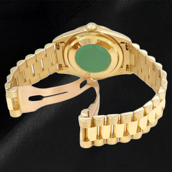 Orologio Rolex 18238 Day-Date 36mm in oro giallo con quadrante champagne e diamanti