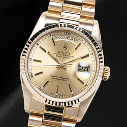 Orologio Rolex Day-Date 36mm con Quadrante Champagne a Bastone in Oro Giallo