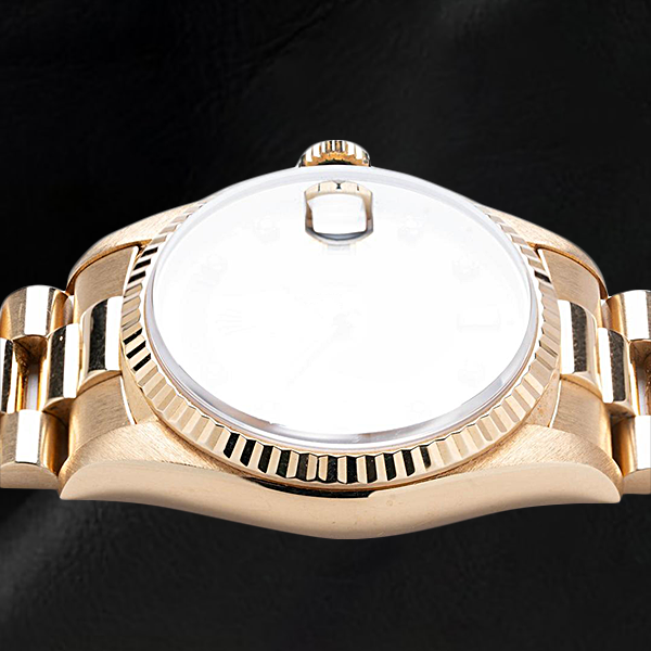 Orologio Rolex 18238 Day Date da 36mm con quadrante champagne e diamanti in oro giallo