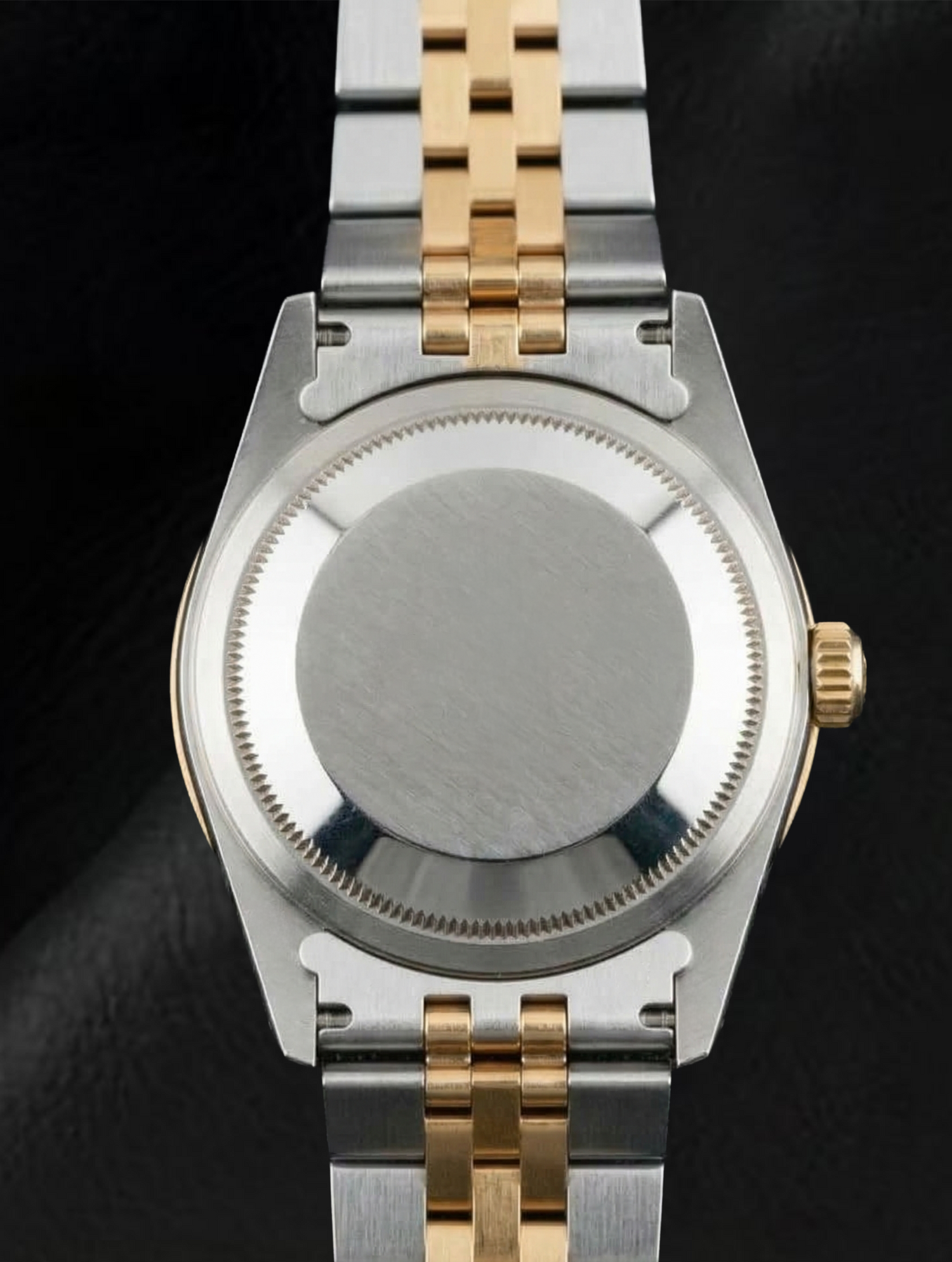 Orologio Rolex Datejust anno 2000 con quadrante in madreperla bianca e diamanti, cassa bicolore da 31 mm.
