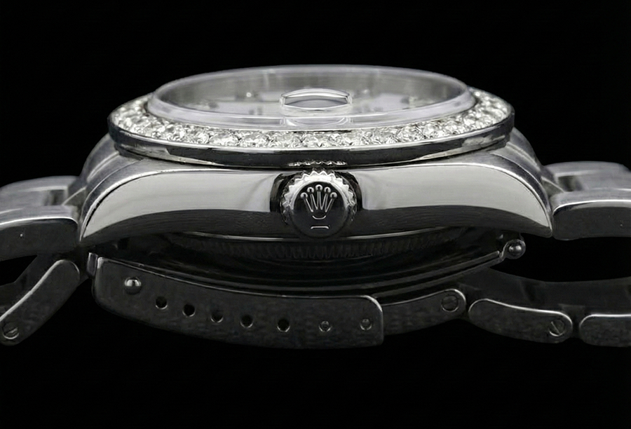 Orologio Rolex Datejust con quadrante bianco personalizzato con diamanti e lunetta grande in acciaio inossidabile