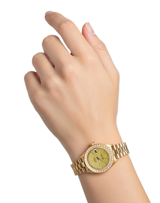 Orologio Rolex Datejust in stile presidenziale con quadrante a bastoncino color champagne e lunetta P2