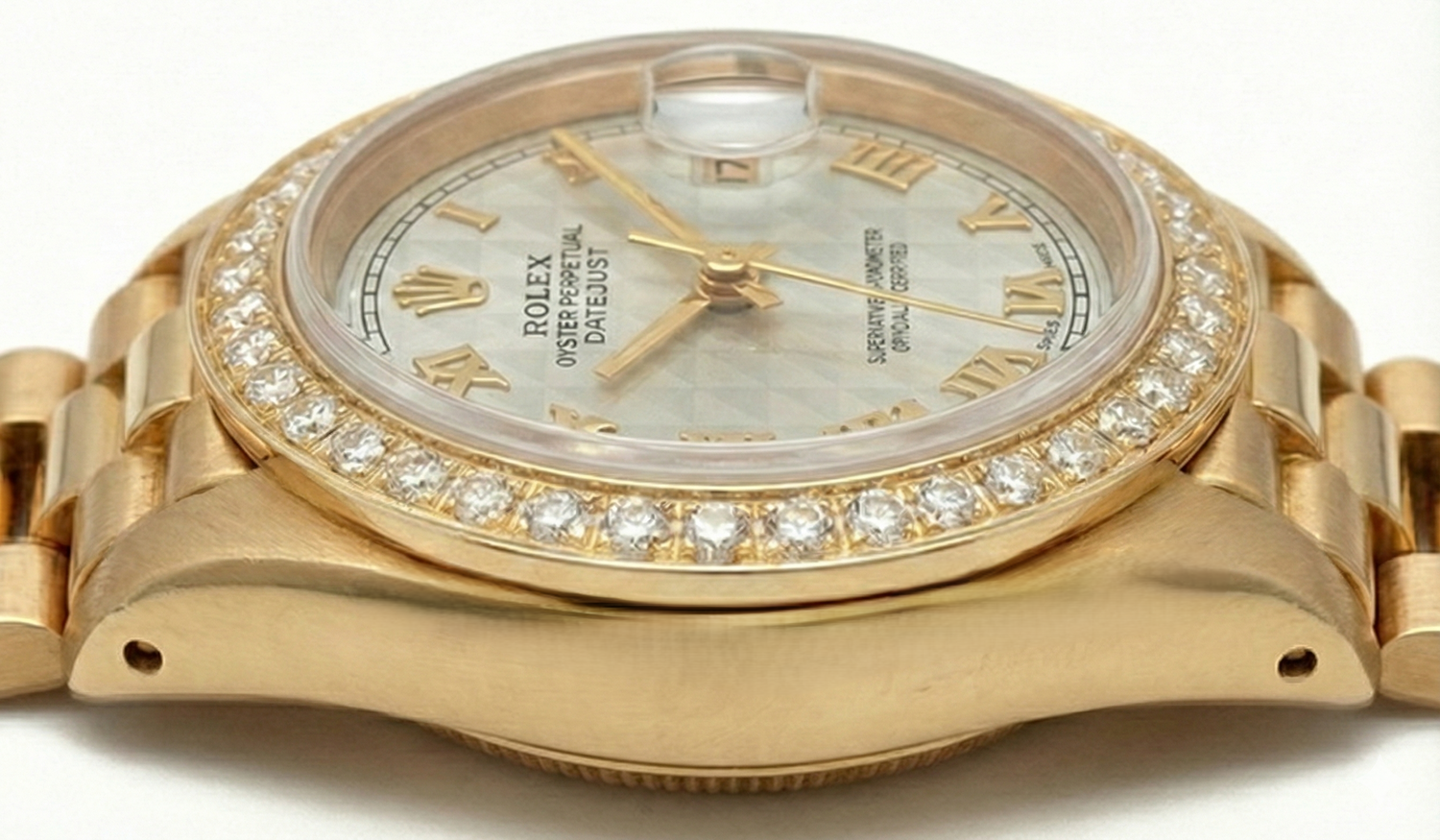 Orologio Rolex Datejust piramide romana quadrante diamanti lunetta stile presidenziale oro