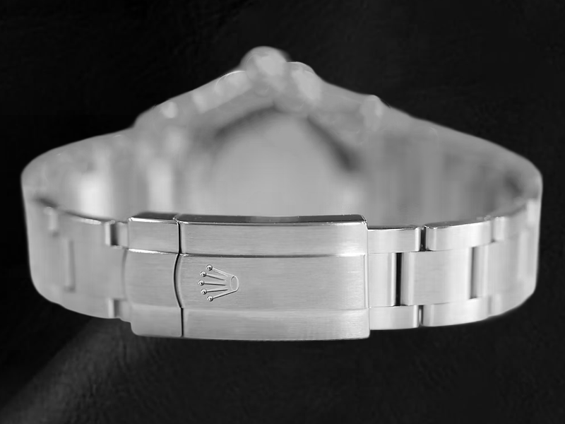 Orologio Rolex Ostrica perpetual corallo rosso quadrante luminoso in acciaio