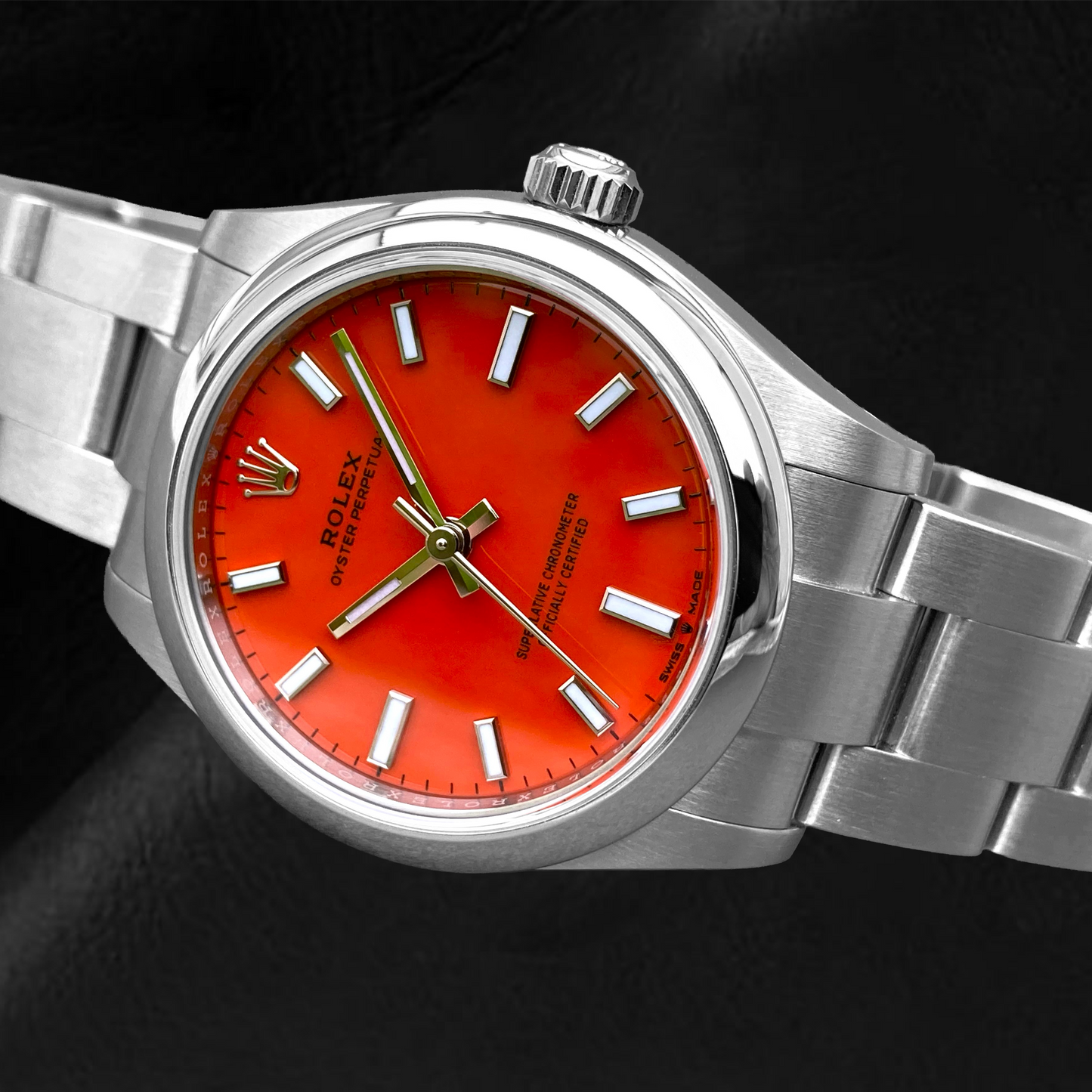 Orologio Rolex Ostrica perpetual corallo rosso quadrante luminoso in acciaio