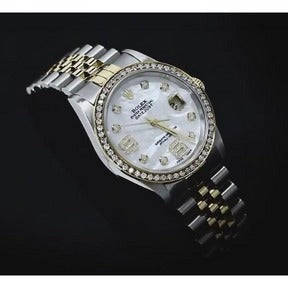 Orologio Rolex con data e lunetta con diamanti ricoperto da 2 ct. 
