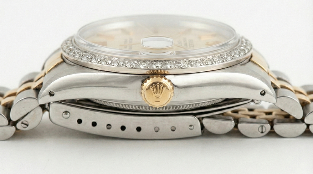 Orologio Rolex con datario, quadrante argentato, lunetta in diamanti, acciaio inossidabile e Giubileo in oro
