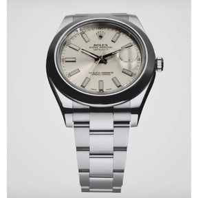 Orologio Rolex con quadrante bianco e cinturino in acciaio inossidabile 
