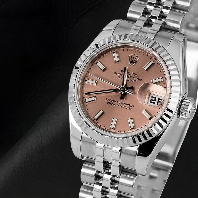 Orologio Rolex da donna Datejust 26 mm con quadrante color salmone, lunetta scanalata e chiusura a scomparsa Jubilee