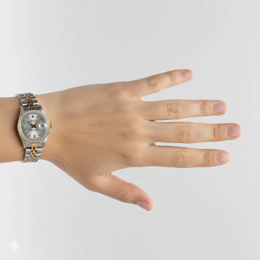Orologio da donna Rolex Datejust con quadrante in argento e diamanti e bracciale bicolore P2