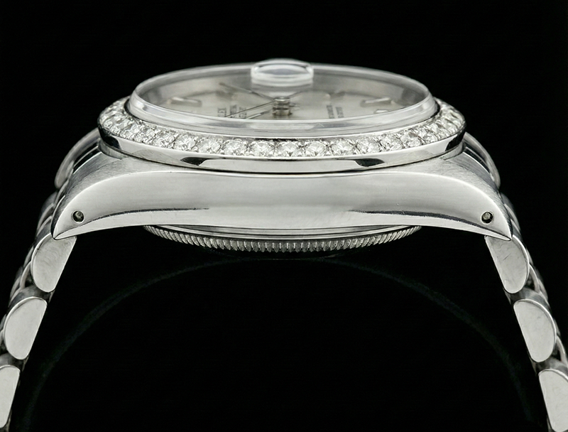 Orologio da donna Rolex Datejust in acciaio inossidabile con lunetta di diamanti bianca