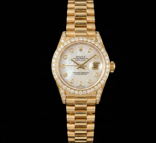 Orologio da donna Rolex Stile presidente in oro giallo con quadrante in madreperla e diamanti