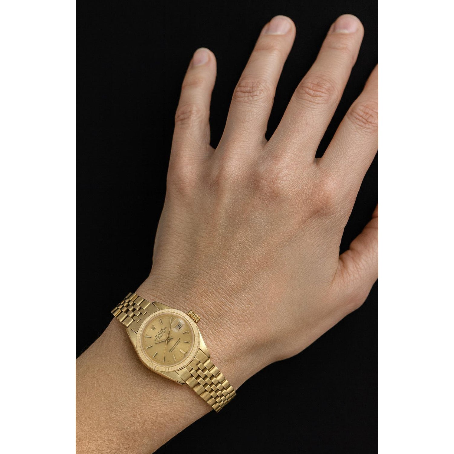 Orologio da donna in oro giallo con quadrante champagne Rolex Datejust da 26 mm P4