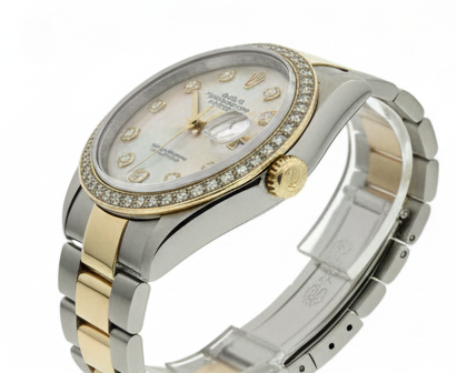 Orologio da uomo Rolex con quadrante in madreperla e diamanti, lunetta in oro giallo