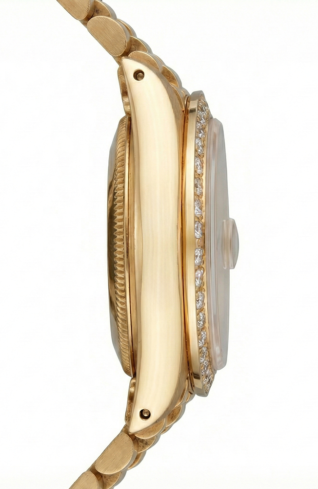 Orologio presidenziale con lunetta in diamanti e quadrante in oro champagne con data