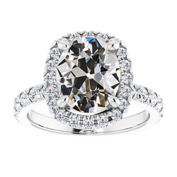 Brillante Anello Solitario con Accenti – Cuscino Antico 4 carati