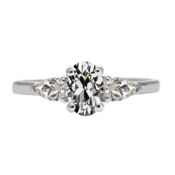 Ovale Diamante Trilogia in Oro 14 Carati Bianco – 4,50 carati