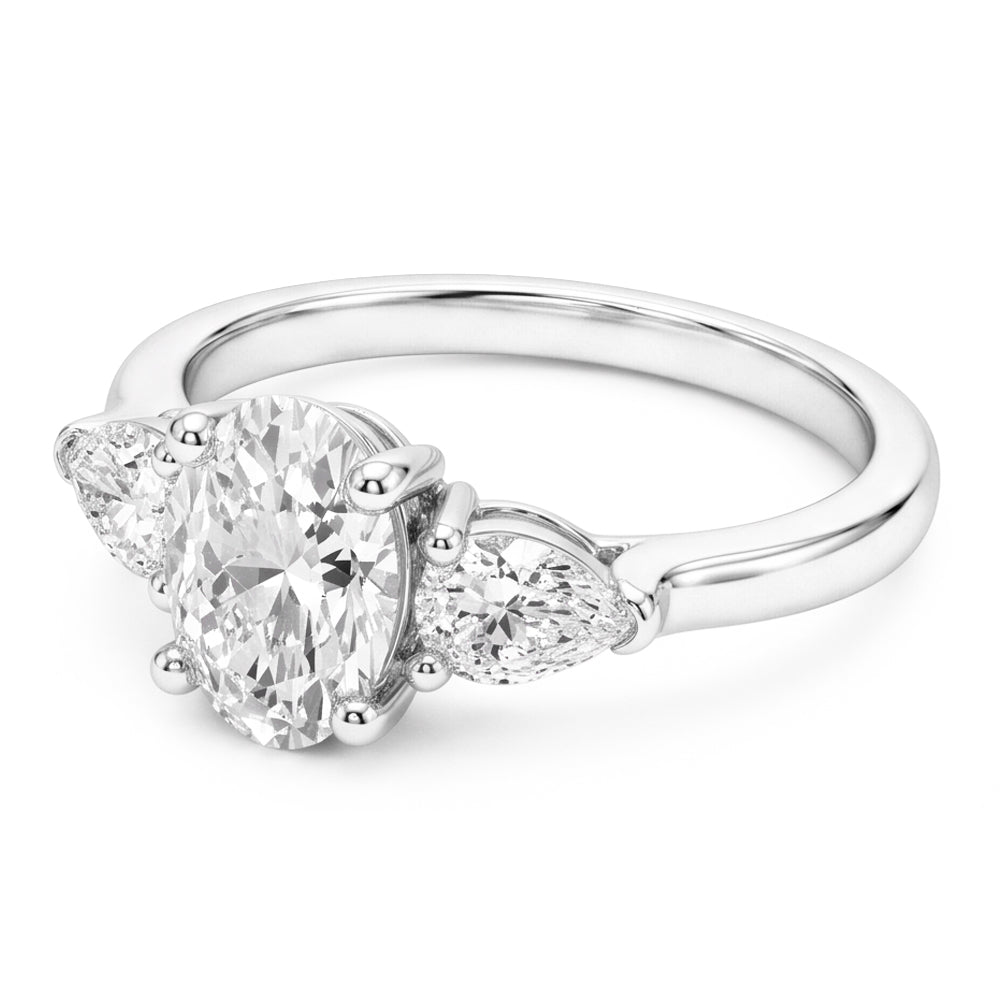 Ovale Diamante Trilogia in Oro 14 Carati Bianco – 4,50 carati