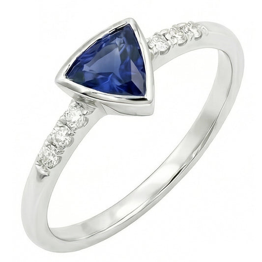 Piccolo anello rotondo con diamanti trilioni di castoni con zaffiro blu 0.75 carati