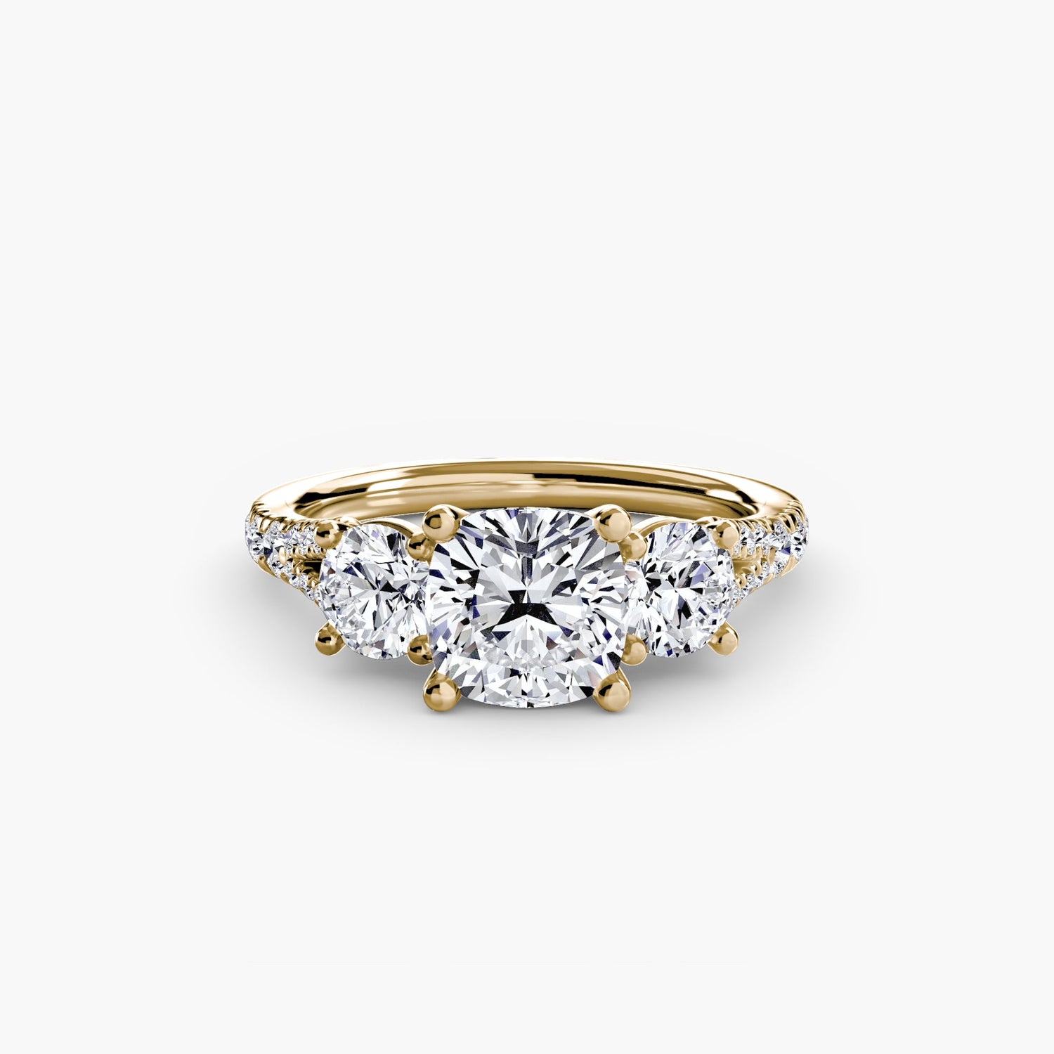 Di lusso Diamante Fine Setting 0,77 carati – vista angolare