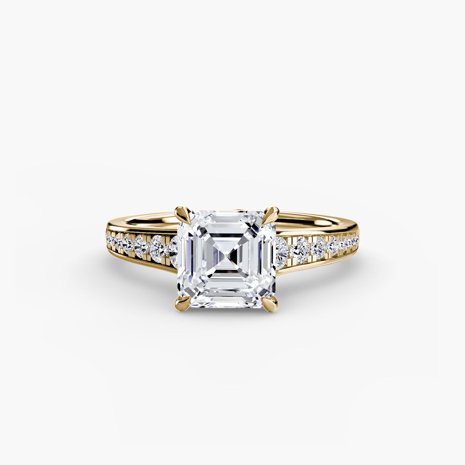 Setting Gold con Pietra Preziosa – primo piano