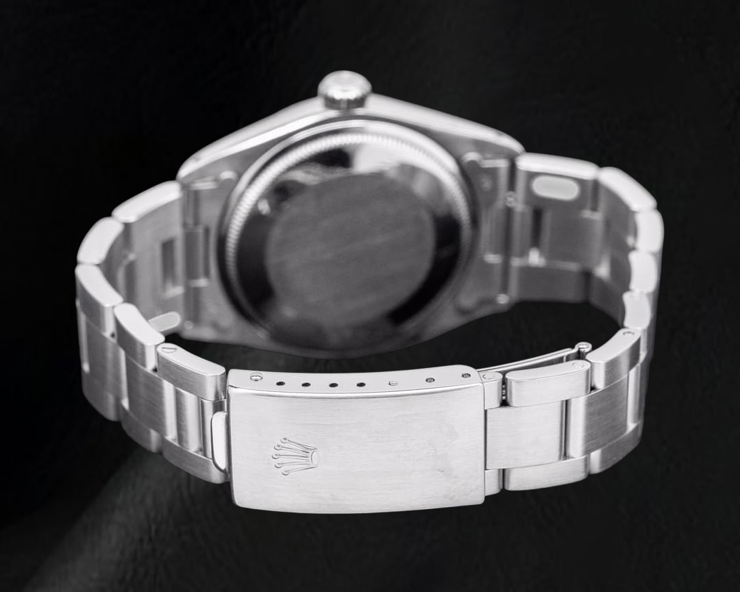 Orologio Rolex Datejust 36 mm in Acciaio Inossidabile con Lunetta Zigrinata e Quadrante Blu con Indici a Bastone