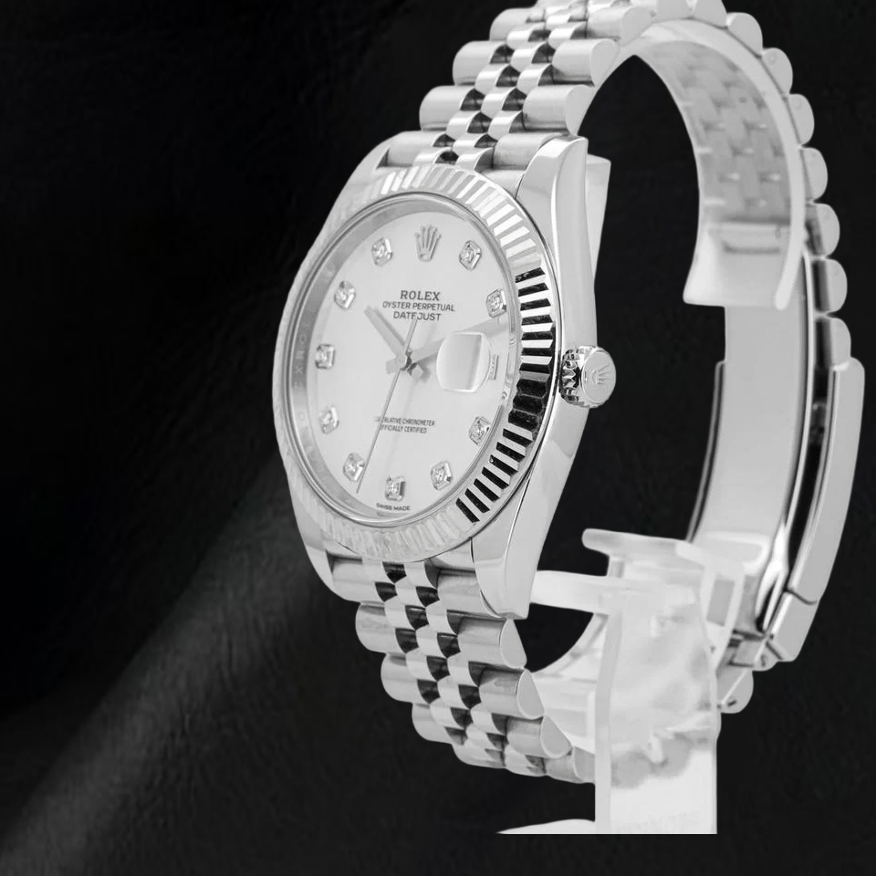 Orologio Rolex Datejust 41mm in Acciaio Inossidabile con Quadrante con Diamanti in Madreperla e Bracciale Jubilee