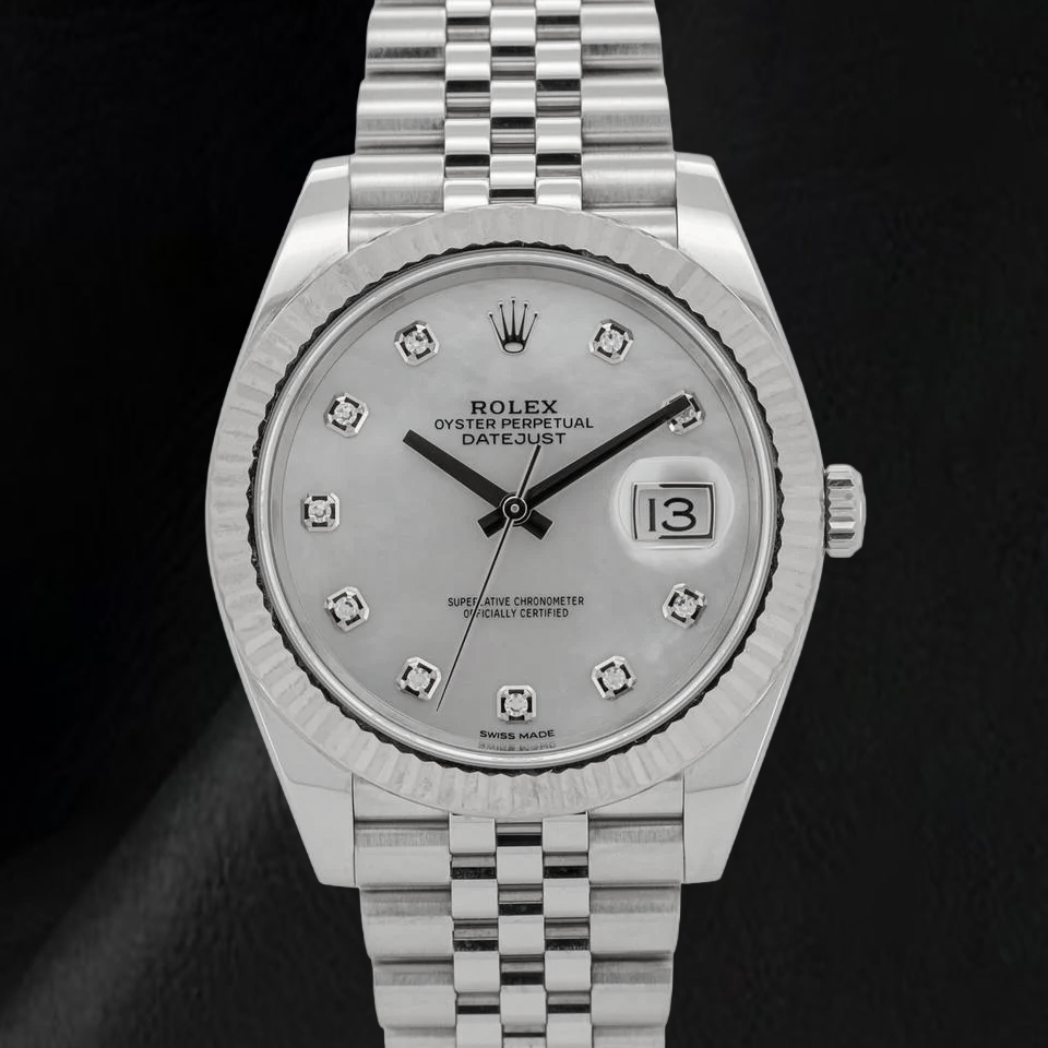 Orologio Rolex Datejust 41mm in Acciaio Inossidabile con Quadrante con Diamanti in Madreperla e Bracciale Jubilee