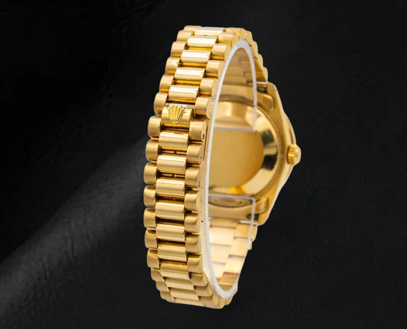 Orologio Rolex 69178 Datejust 26 mm Quadrante con Diamanti Floreale Blu Ghiaccio Bracciale President Oro 18K