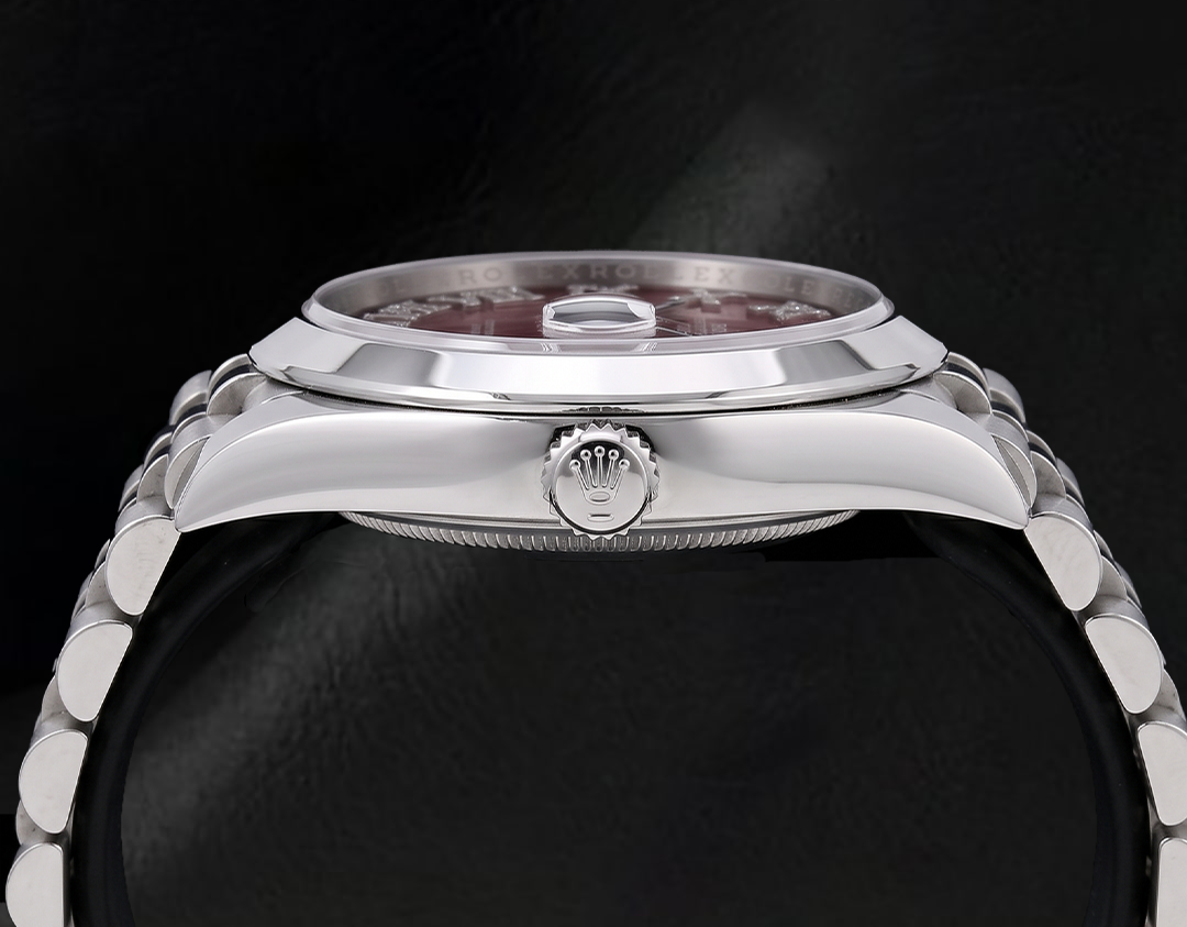 Rolex Datejust 126300 41 mm Orologio in Acciaio Inossidabile con Quadrante con Diamanti e Numeri Romani Rossi