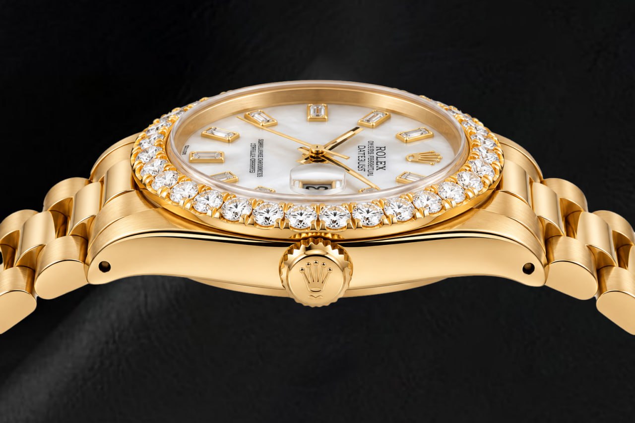 Rolex Datejust 6827 31 mm Orologio in Oro Giallo Quadrante in Madreperla Bianca con Diamanti