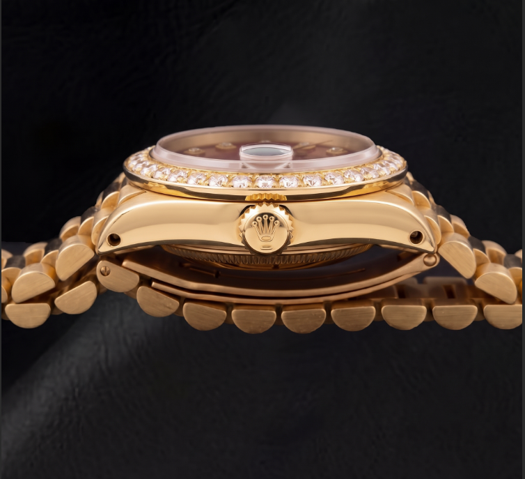 Orologio Rolex Datejust 6917 26mm Quadrante Rosso con Diamanti Bracciale President in Oro Giallo