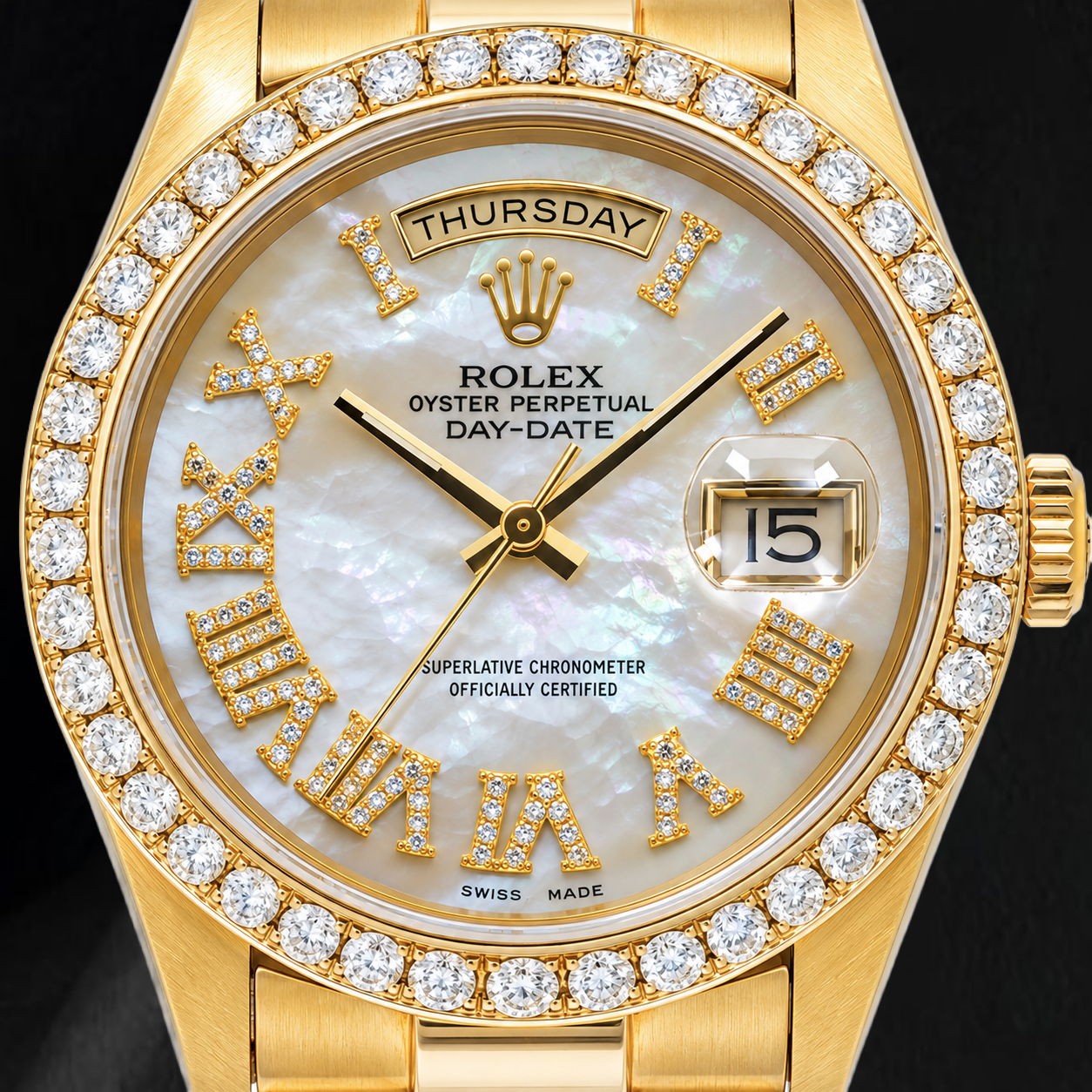Rolex Day-Date 18238 36 mm Orologio in Oro Giallo con Quadrante con Diamanti in Madreperla Bianca e Numeri Romani