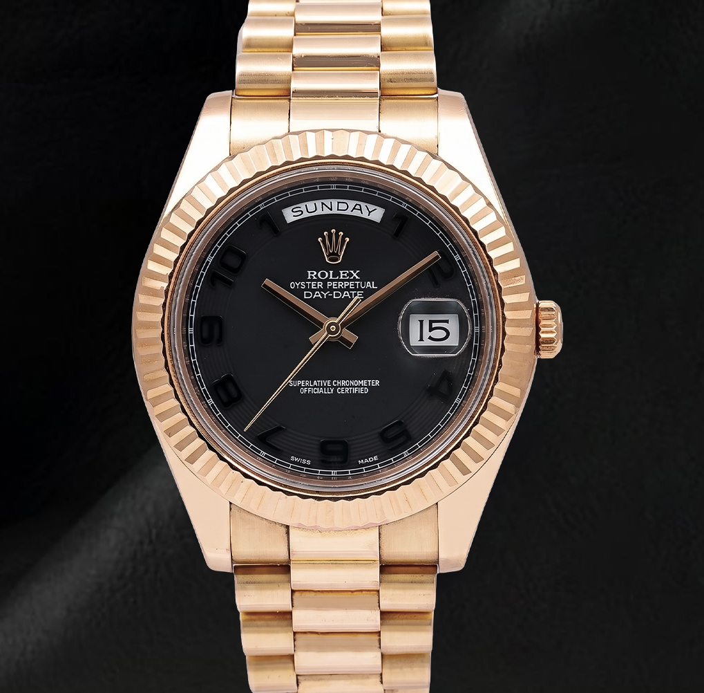 Rolex Day-Date II 41mm 218235 Orologio in Oro Rosa con Quadrante Nero con Numeri Arabi e Bracciale President